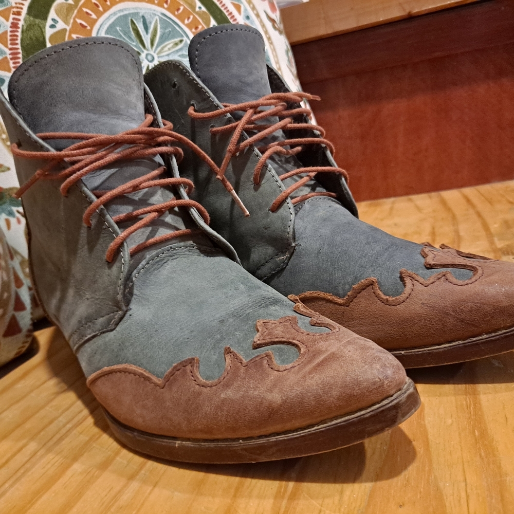 Vintage Spiegel Blue Leather Lace Up Pointed Toe Western Ankle Boot Womens 7.5